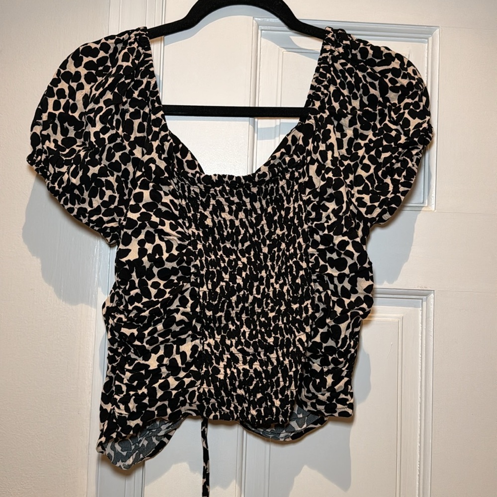 H&M RUCHED BLOUSE - Picture 4 of 4